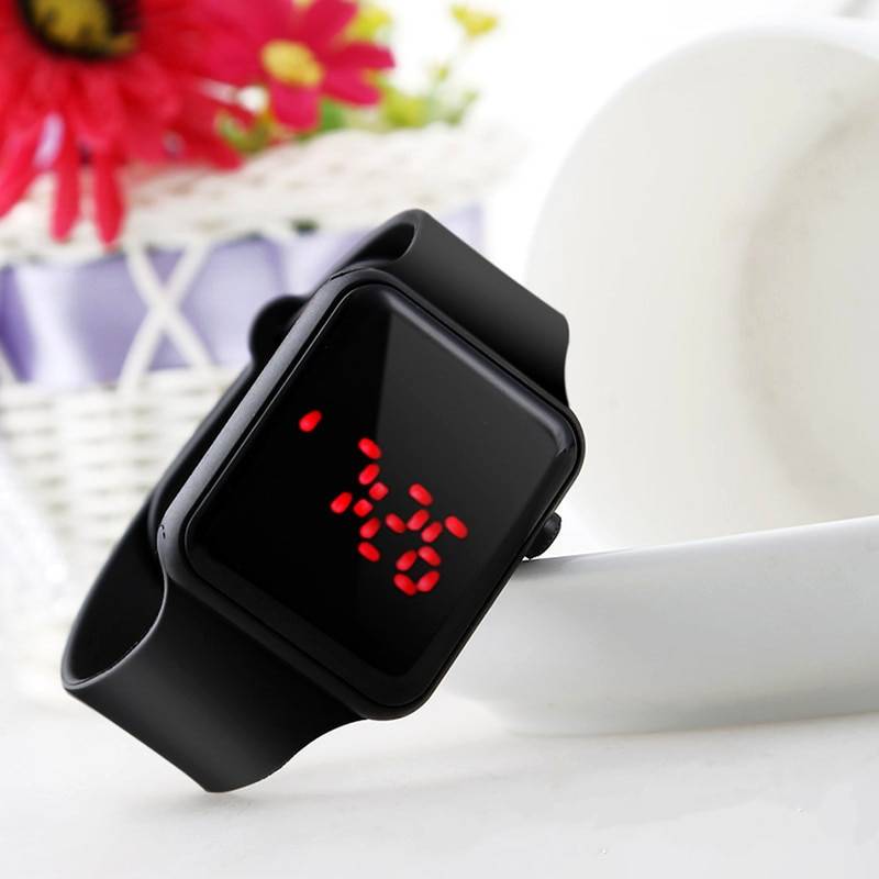 Unisex LED Digital Watch With a Silicone Strap