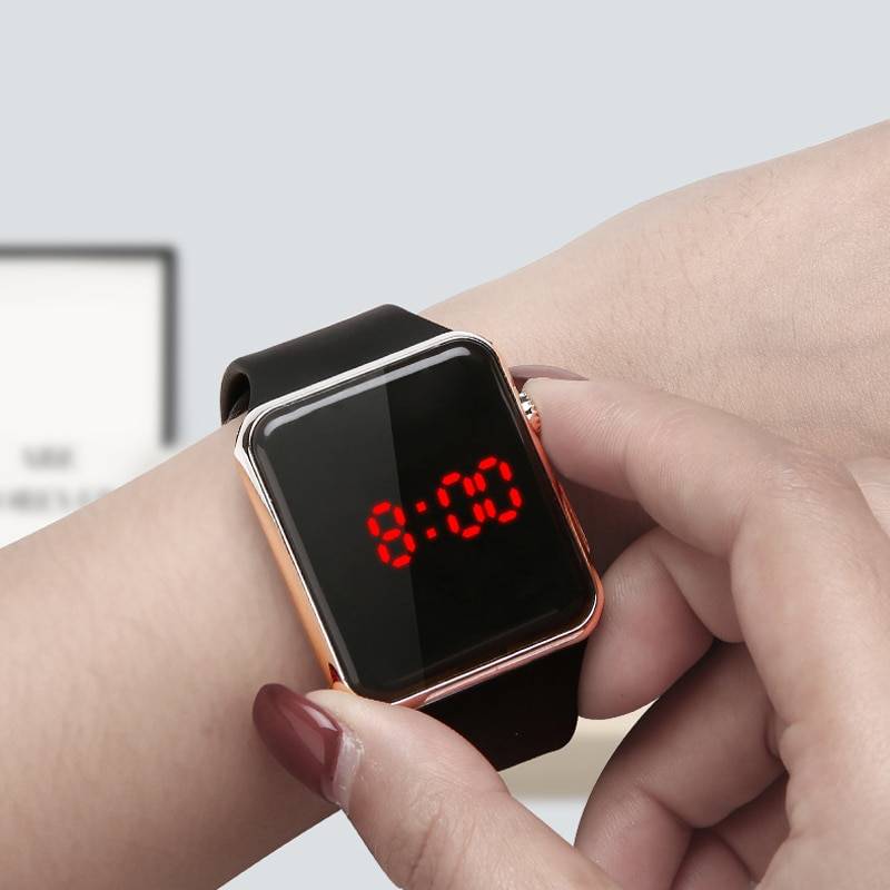 Unisex LED Digital Watch With a Silicone Strap
