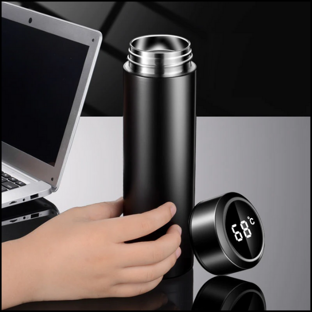 Smart Insulated Water Bottle with Temperature Display
